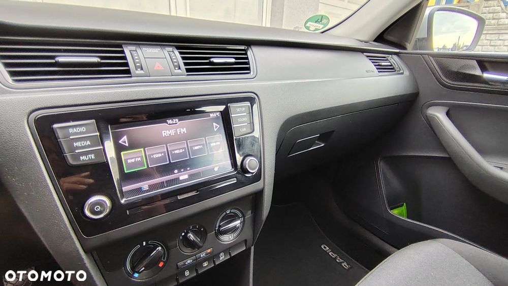 Skoda RAPID 1.0 TSI Ambition - 28