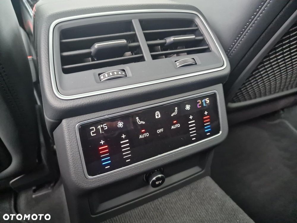 Audi RS6 Avant - 21