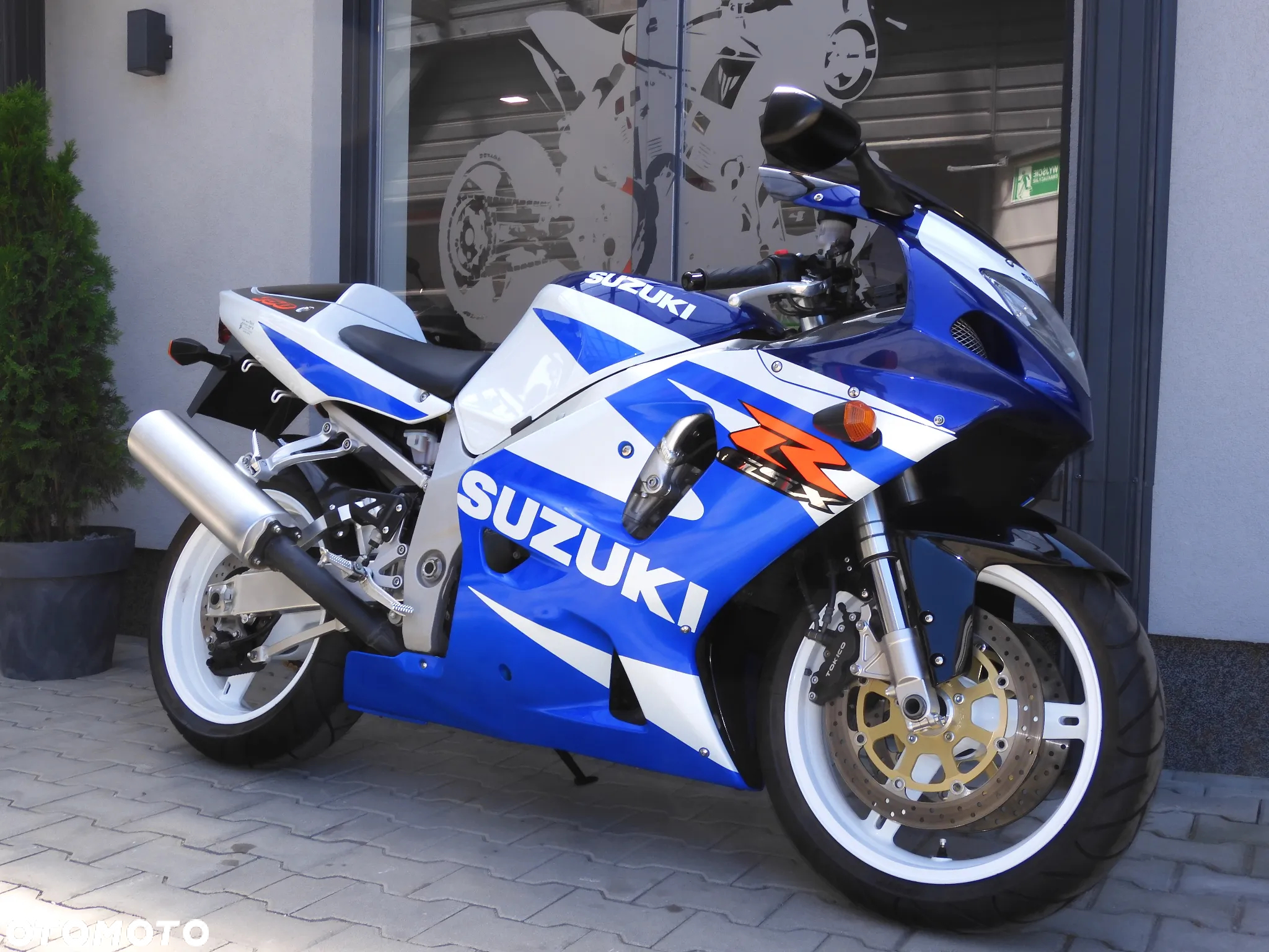 Suzuki GSX-R - 22