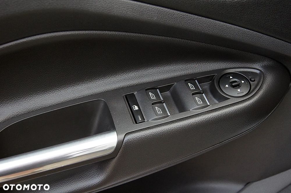 Ford Kuga - 19