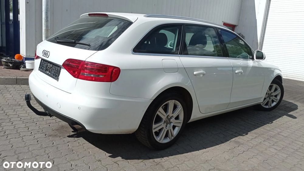 Audi A4 Avant 2.0 TFSI Attraction - 10
