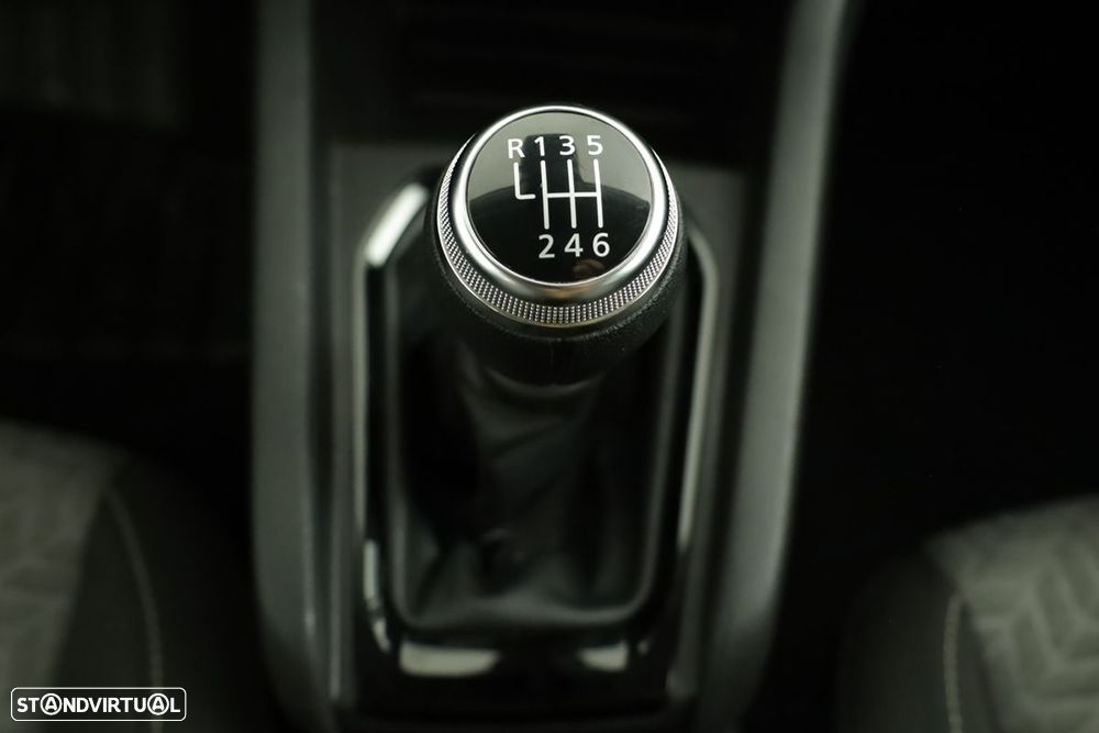 Renault Clio 1.0 TCe Evolution - 14