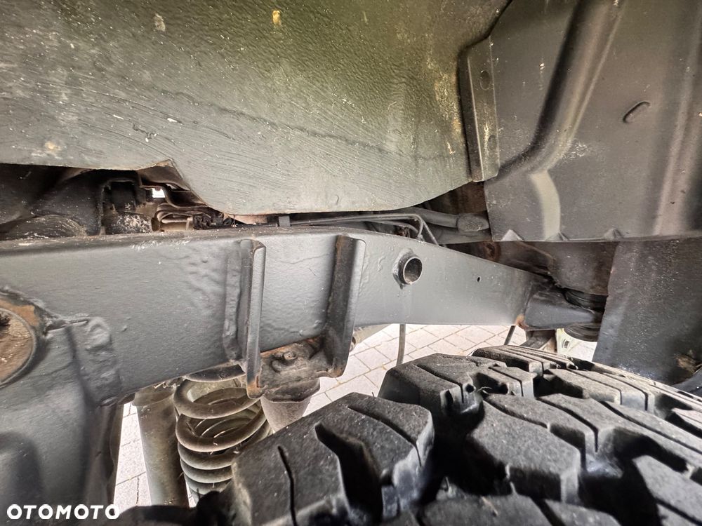Suzuki Jimny 1.3 - 10