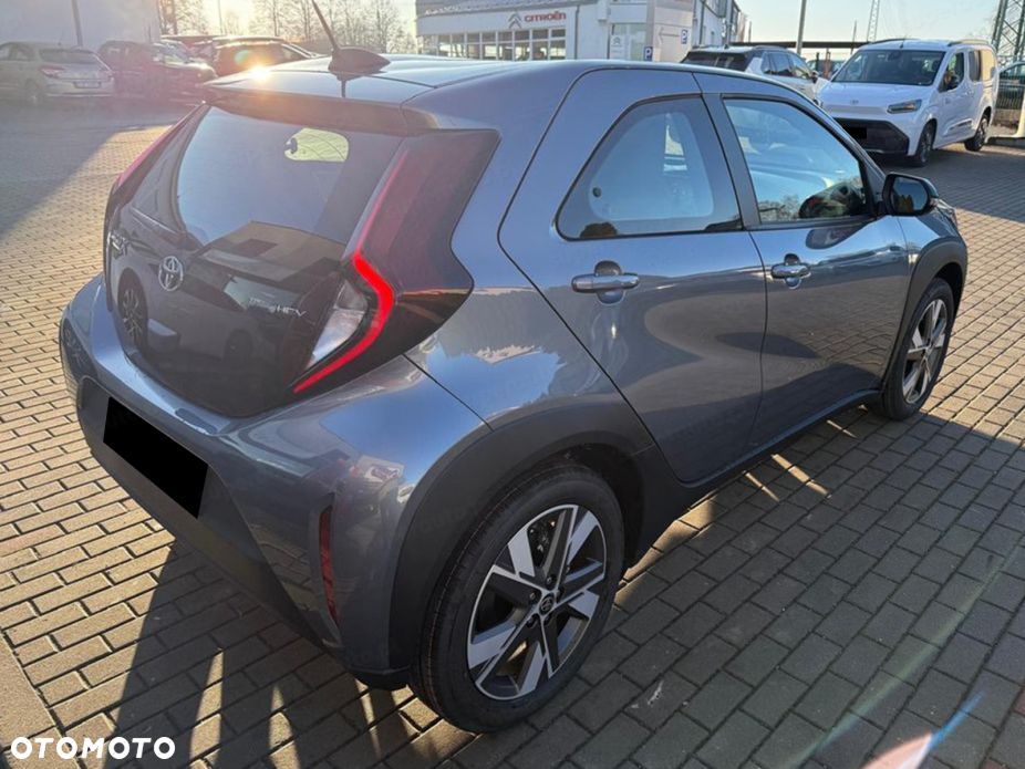 Toyota Aygo X Hybrid 1.5 Comfort e-CVT - 5