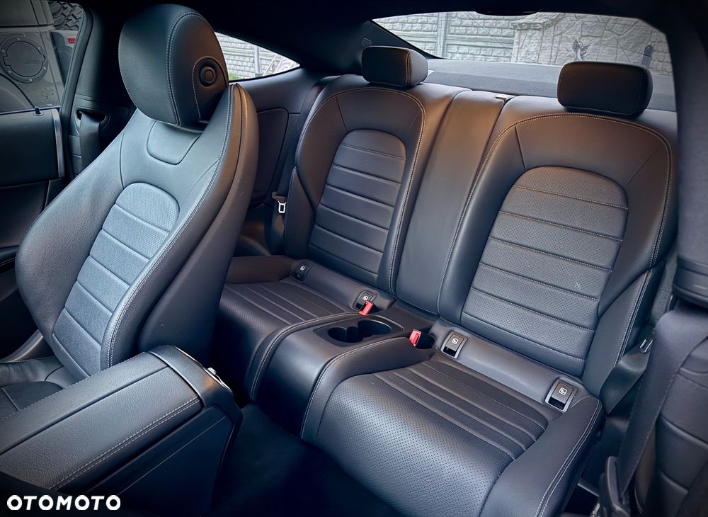 Mercedes-Benz Klasa C 220 d 4-Matic 9G-TRONIC - 11