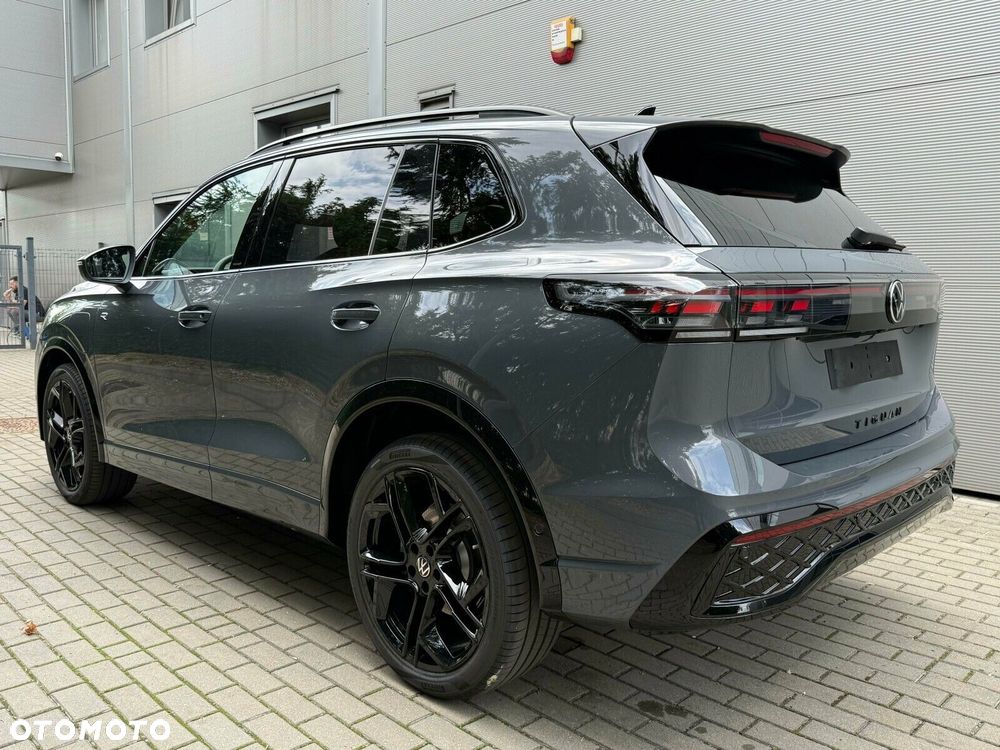 Volkswagen Tiguan - 4