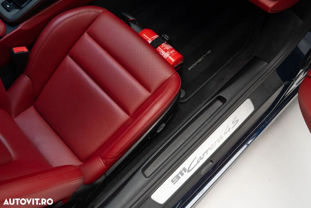 Porsche 911 4S PDK - 30