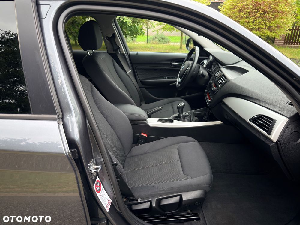 BMW Seria 1 118i Sport Line - 23