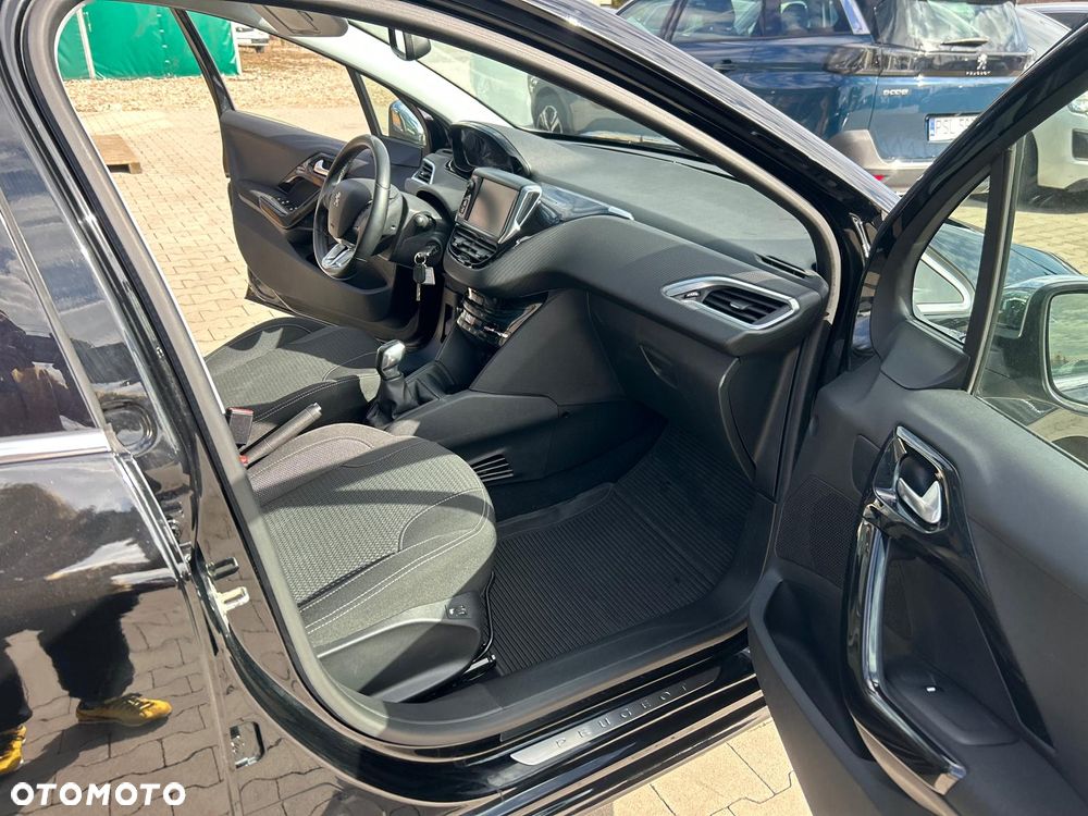 Peugeot 208 1.5 BlueHDi Allure Pack S&S - 25