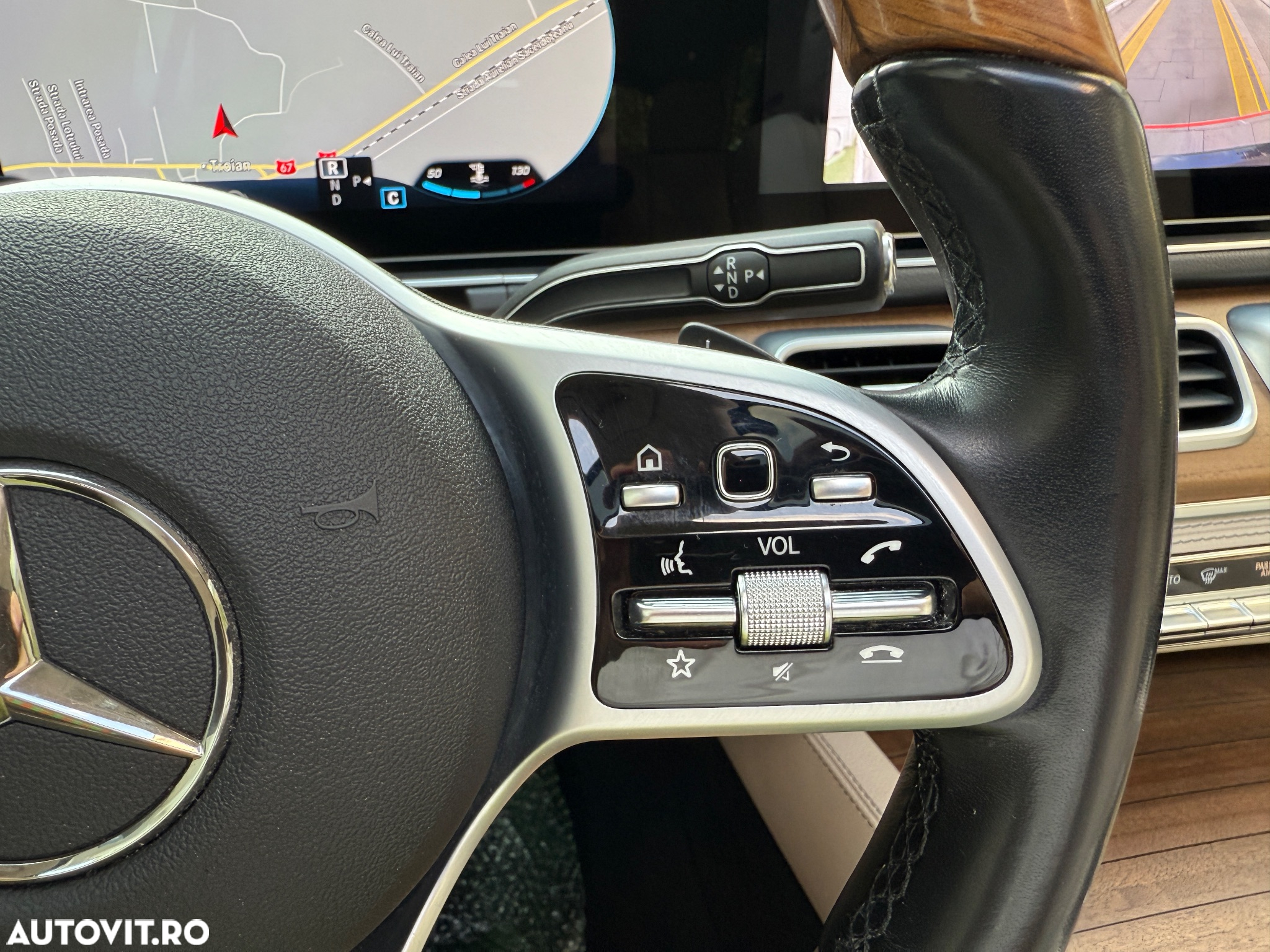 Mercedes-Benz GLE 300 d 4Matic 9G-TRONIC AMG Line - 19