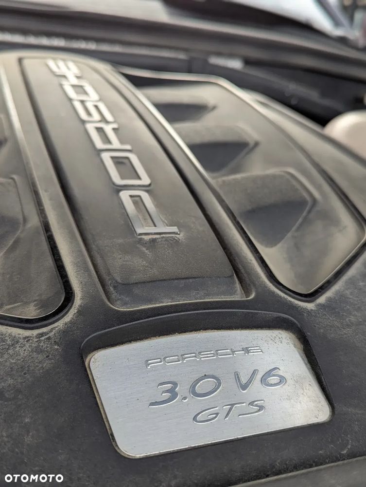 Porsche Macan GTS PDK - 18