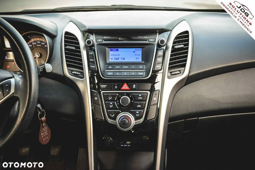 Hyundai i30 1.6 D Style - 26