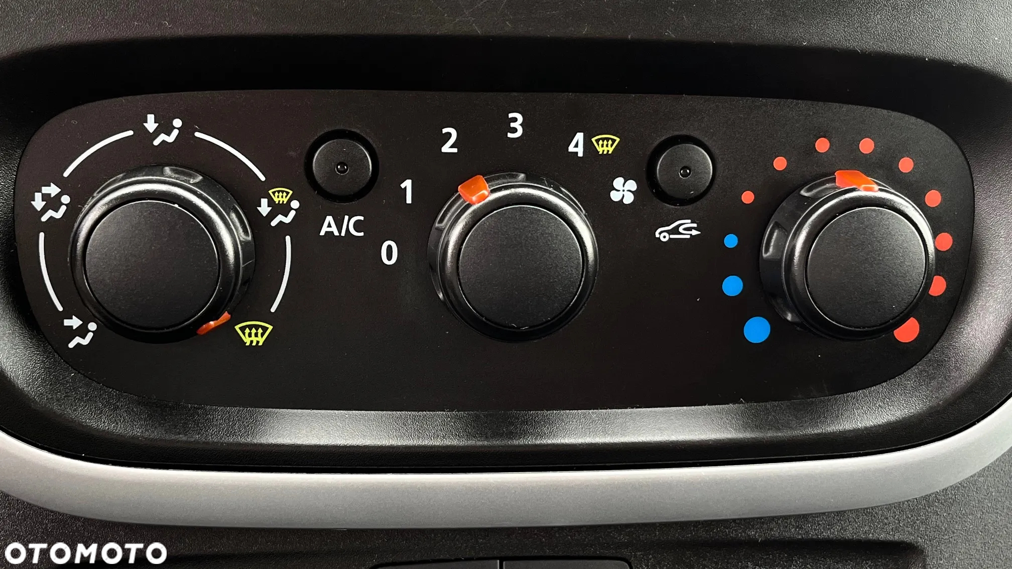 Renault Trafic - 30