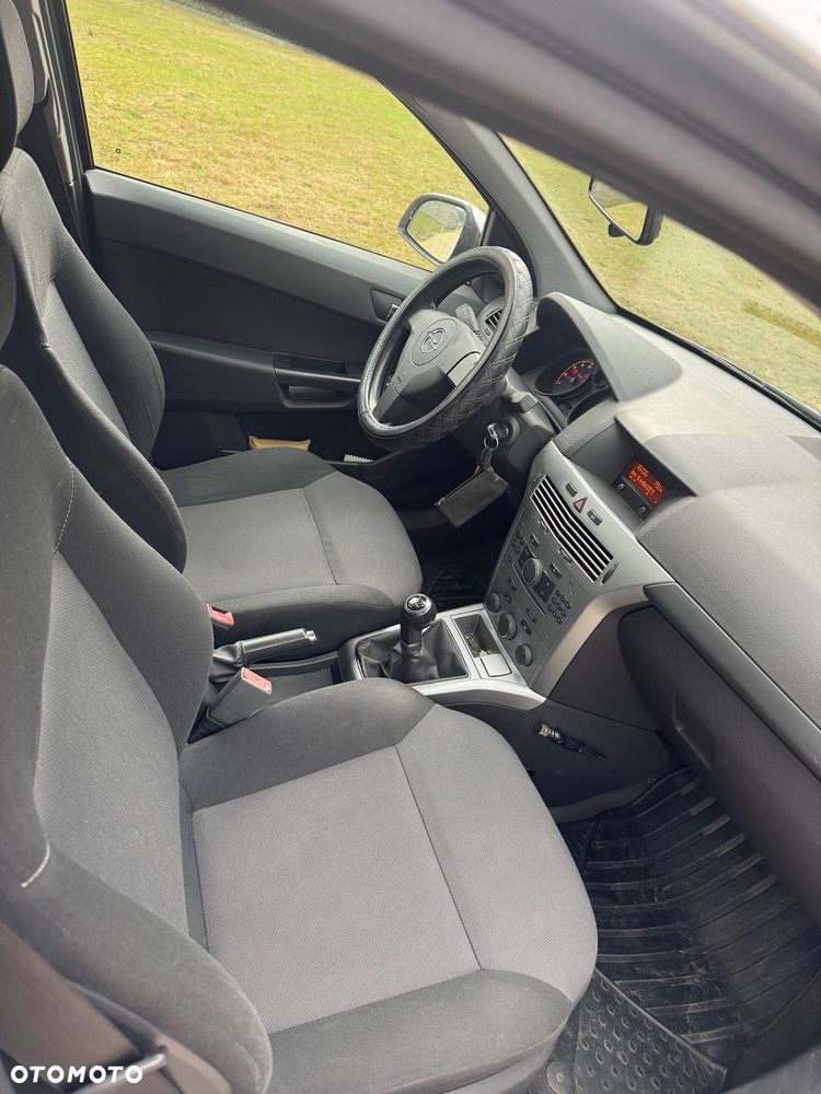 Opel Astra 1.6 Sport - 15