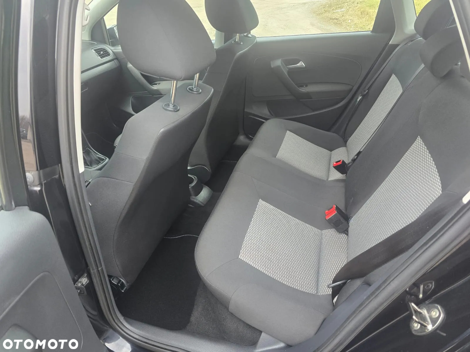 Volkswagen Polo 1.2 TSI Black/Silver Edition - 26