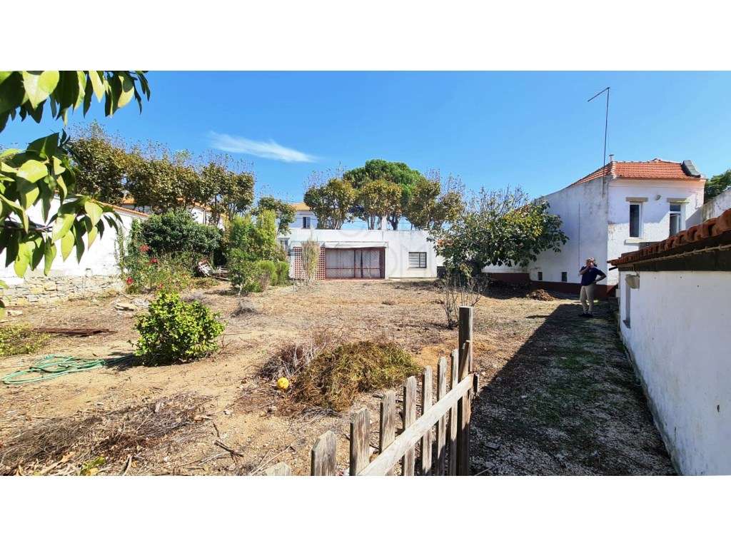 Moradia T6, lote 915m2, próxima da praia, na Parede, Cascais - Grande imagem: 4/58