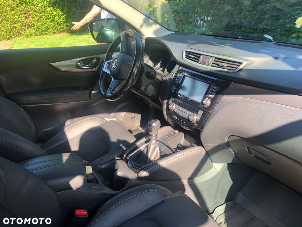 Nissan Qashqai 1.2 DIG-T Tekna EU6 - 7