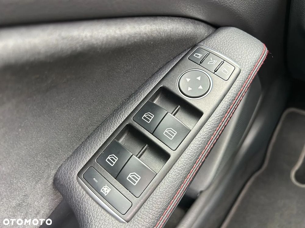 Mercedes-Benz Klasa A AMG 45 4-Matic - 20