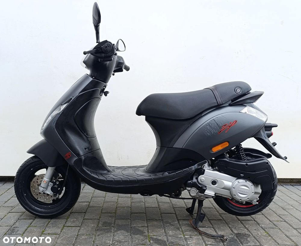 Piaggio ZIP - 4