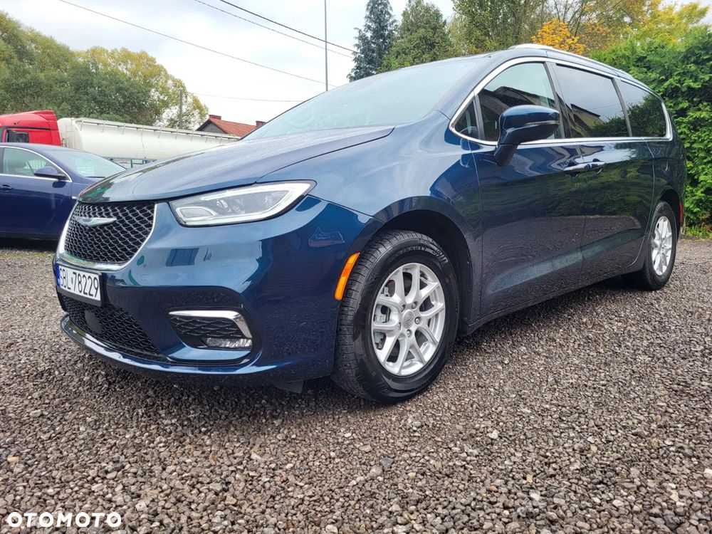 Chrysler Pacifica - 2