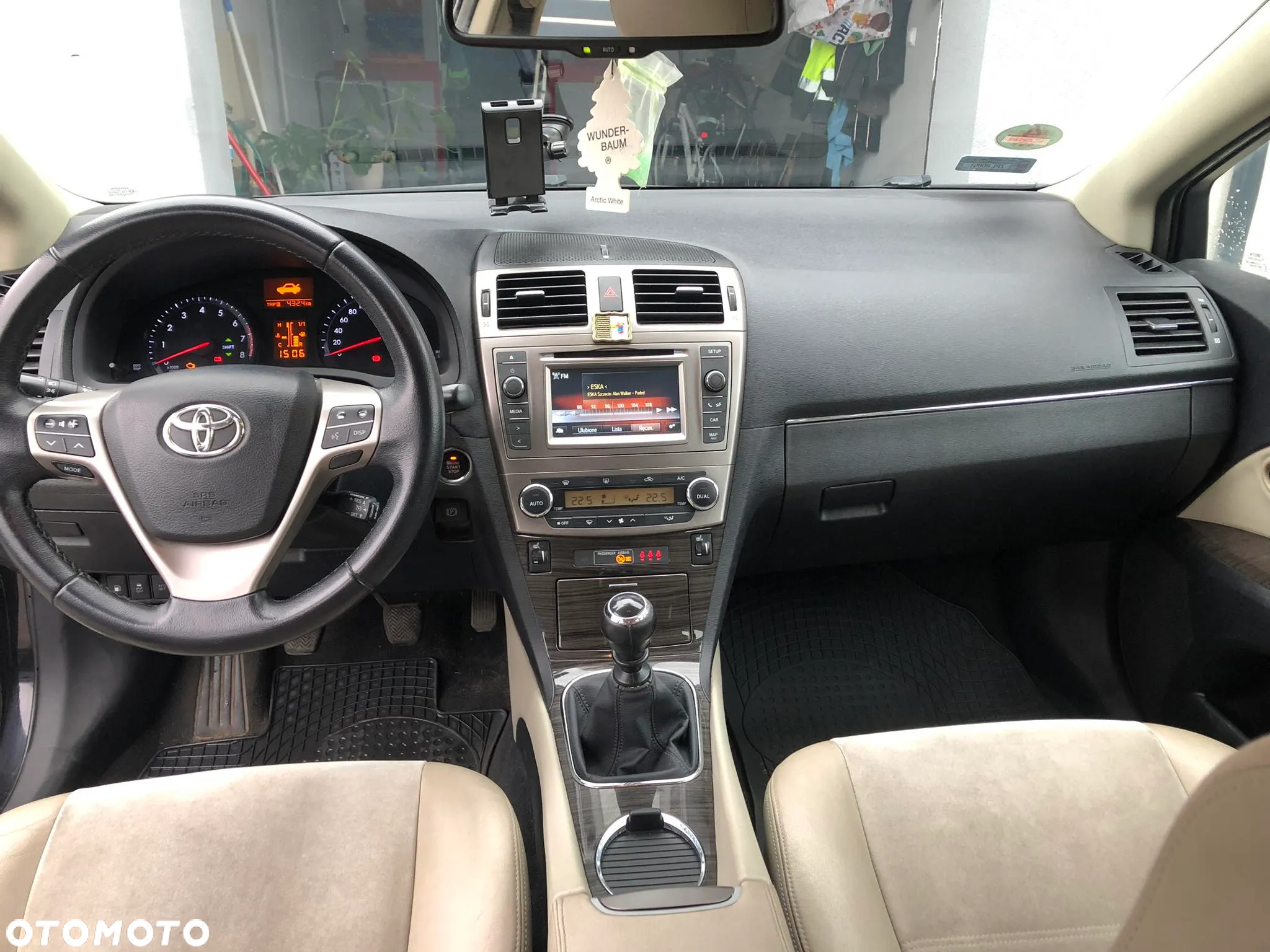 Toyota Avensis 1.8 Premium - 5