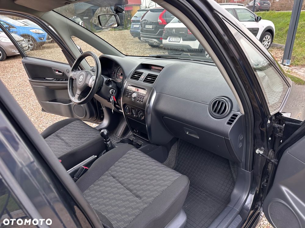 Suzuki SX4 - 24