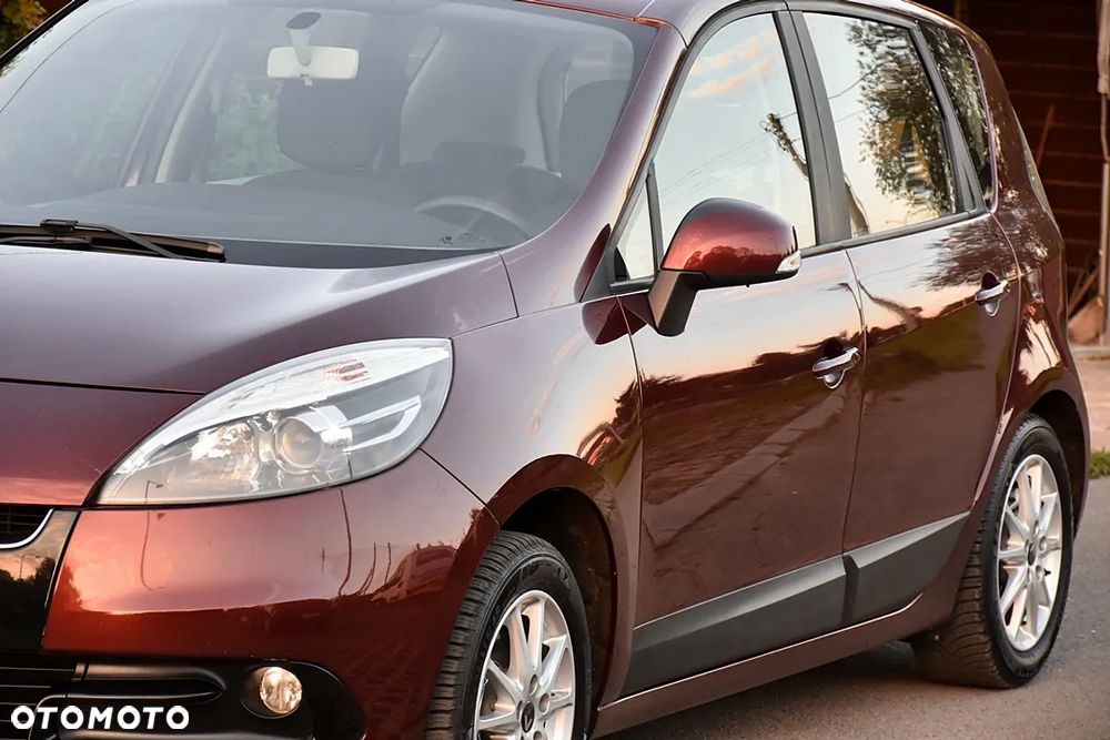 Renault Scenic 1.6 16V 110 Authentique - 10