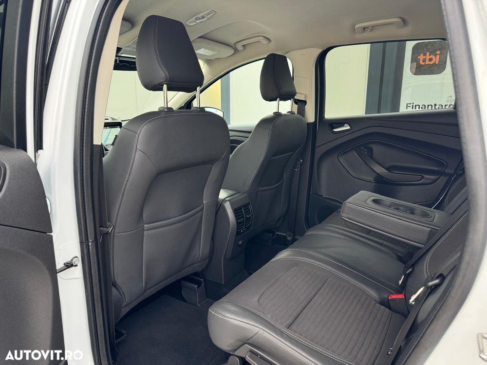 Ford Kuga - 14