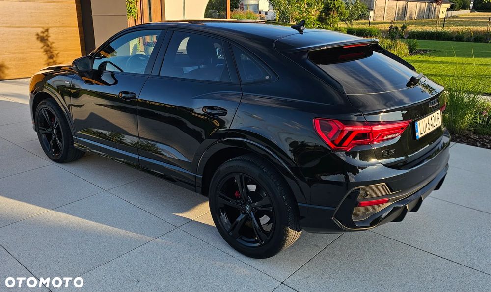 Audi Q3 35 TFSI S-Line - 4