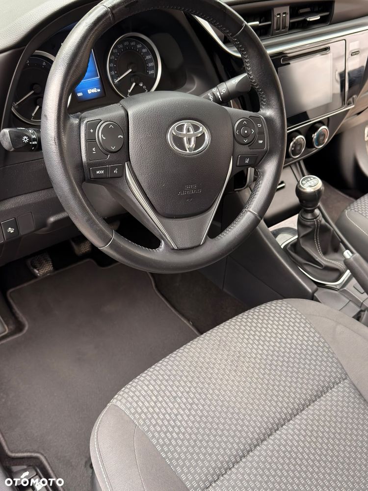 Toyota Corolla 1.4 D-4D Comfort - 4