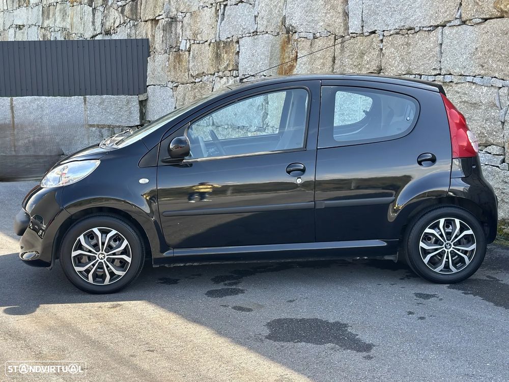 Peugeot 107 1.0 Trendy - 2