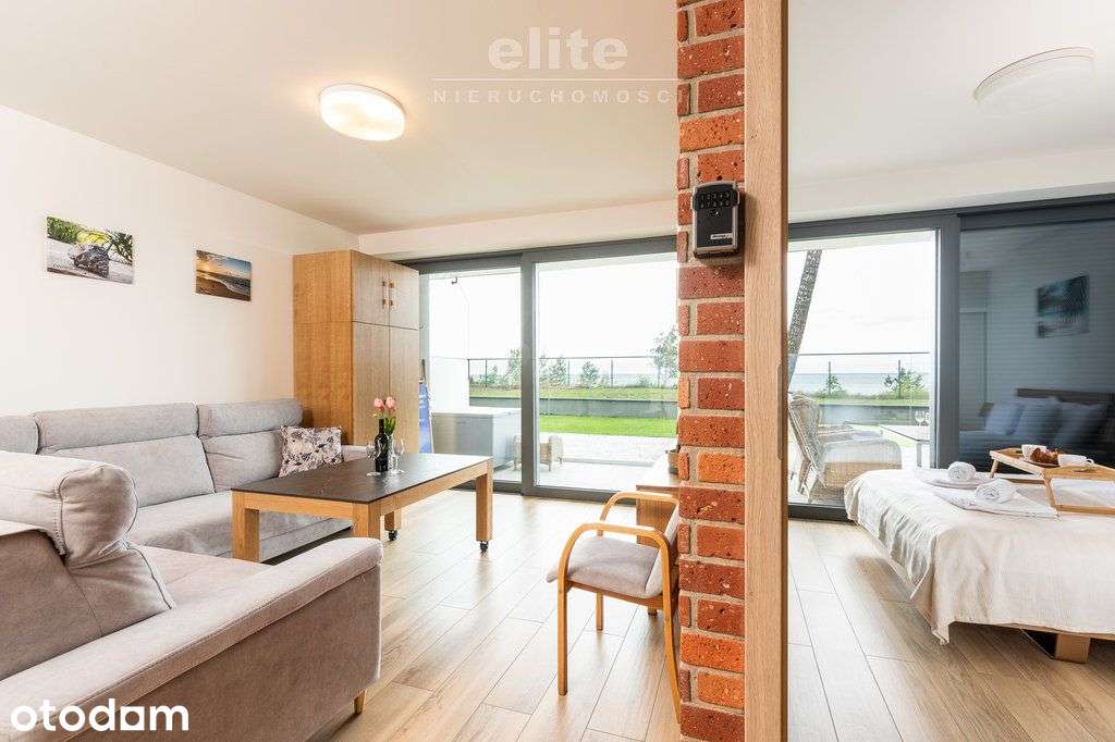 Rewal I linia, apartament z widokiem na morze