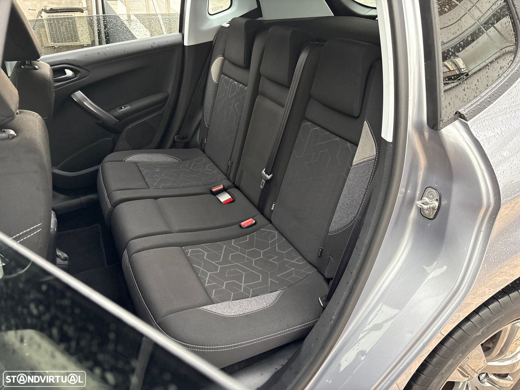 Peugeot 2008 1.2 PureTech Style - 9