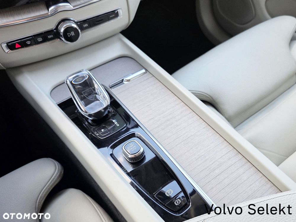 Volvo XC 60 - 33