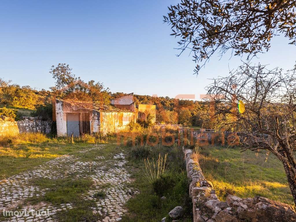 Casa com terreno para reabilitação urbana em Santa Bárbara de Nexe,... - Grande imagem: 4/20