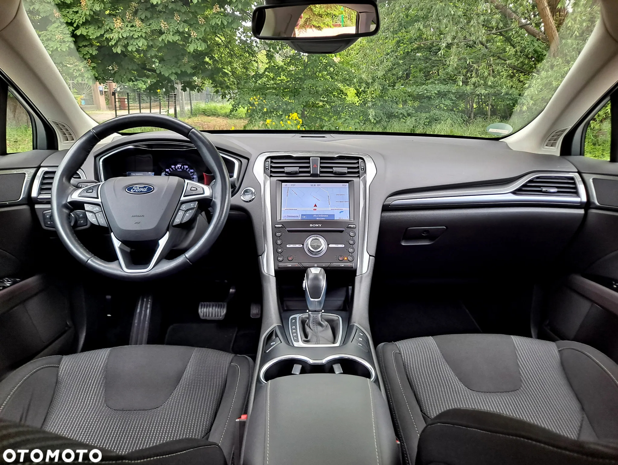 Ford Mondeo - 33