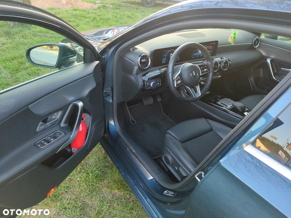Mercedes-Benz Klasa A 200 4Matic 8G-DCT Edition 2021 - 6