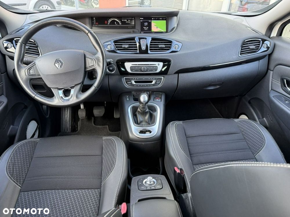 Renault Scenic ENERGY TCe 130 BOSE EDITION - 17