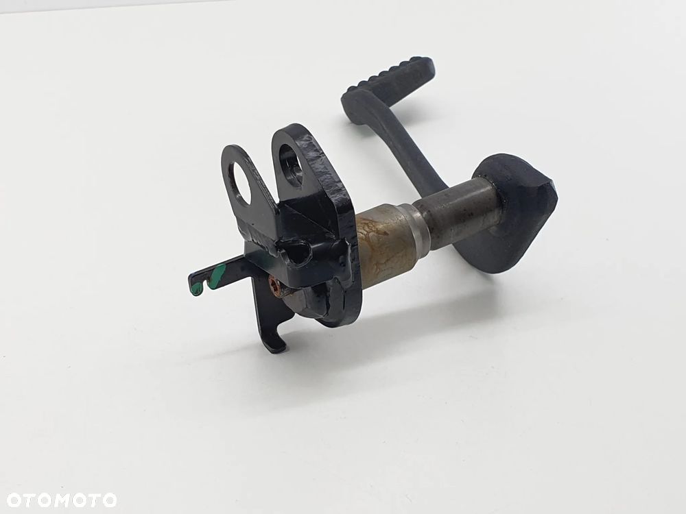 DZWIGNIA HAMULCA STOPKA PODNOZEK   CAN AM RYKER - 4