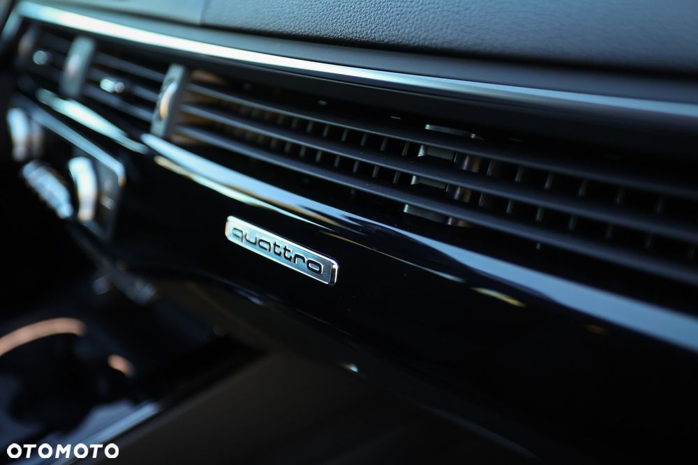 Audi A4 Avant 2.0 TDI DPF clean diesel quattro S tronic S line Sportpaket - 5