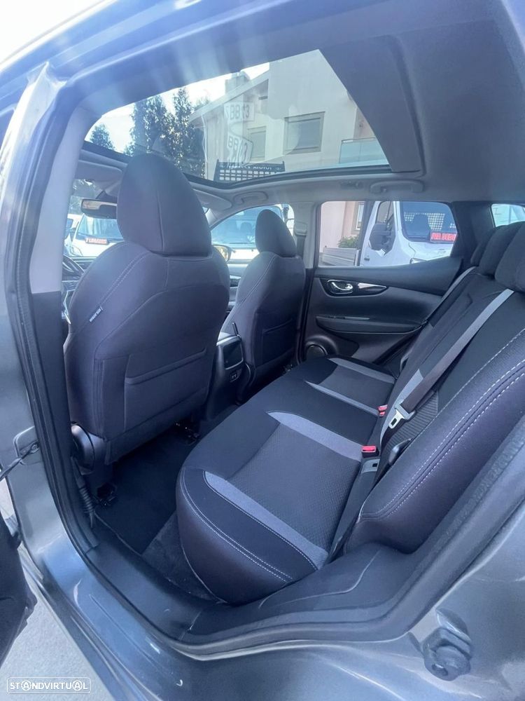 Nissan Qashqai 1.5 dCi DCT N-CONNECTA - 17
