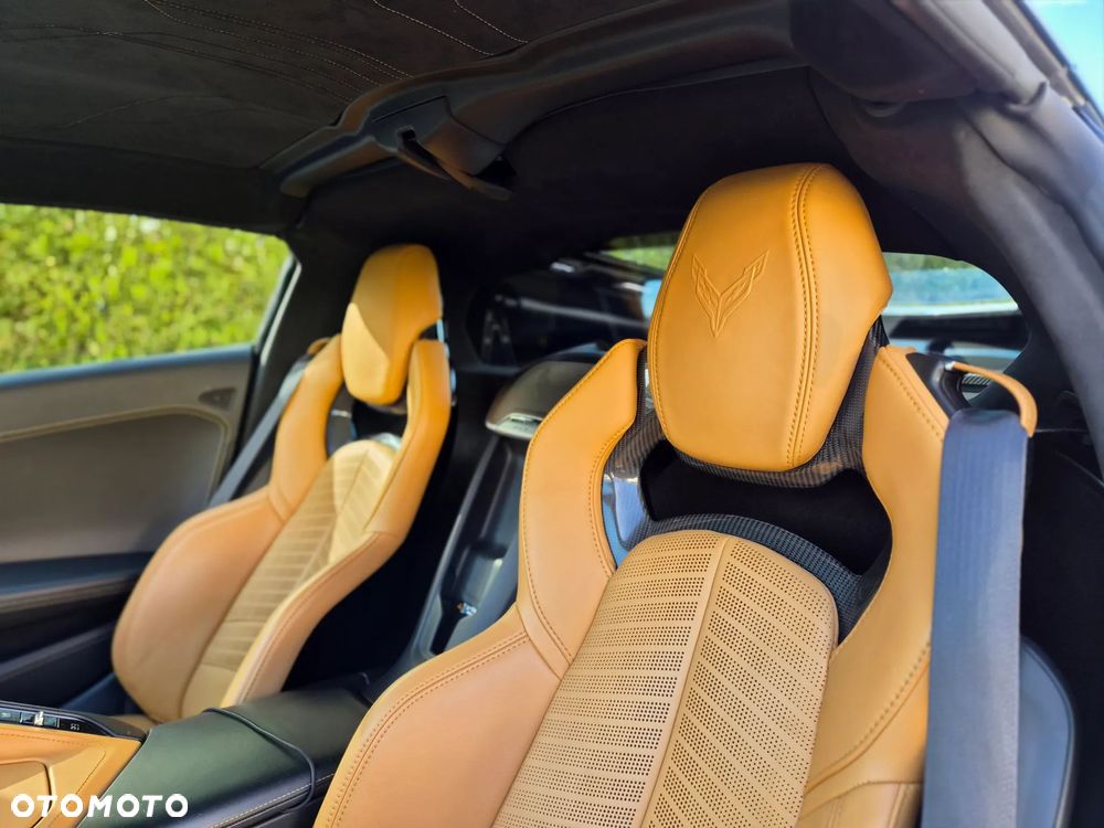 Chevrolet Corvette Stingray 3LT 6.2 V8 Automatik - 6