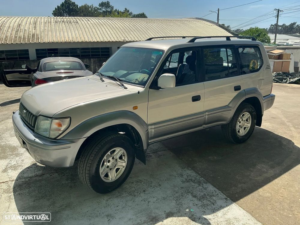 Toyota Land Cruiser Prado - 5