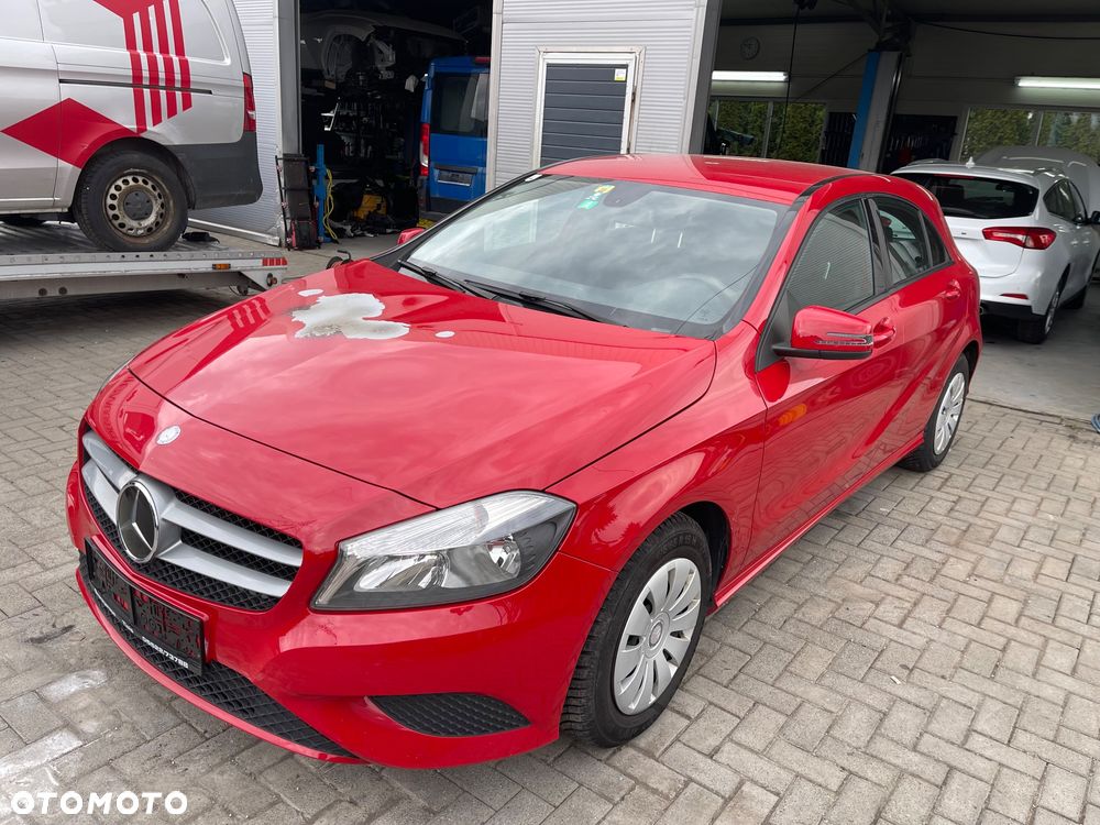 Mercedes-Benz Klasa A 180 (BlueEFFICIENCY) - 3