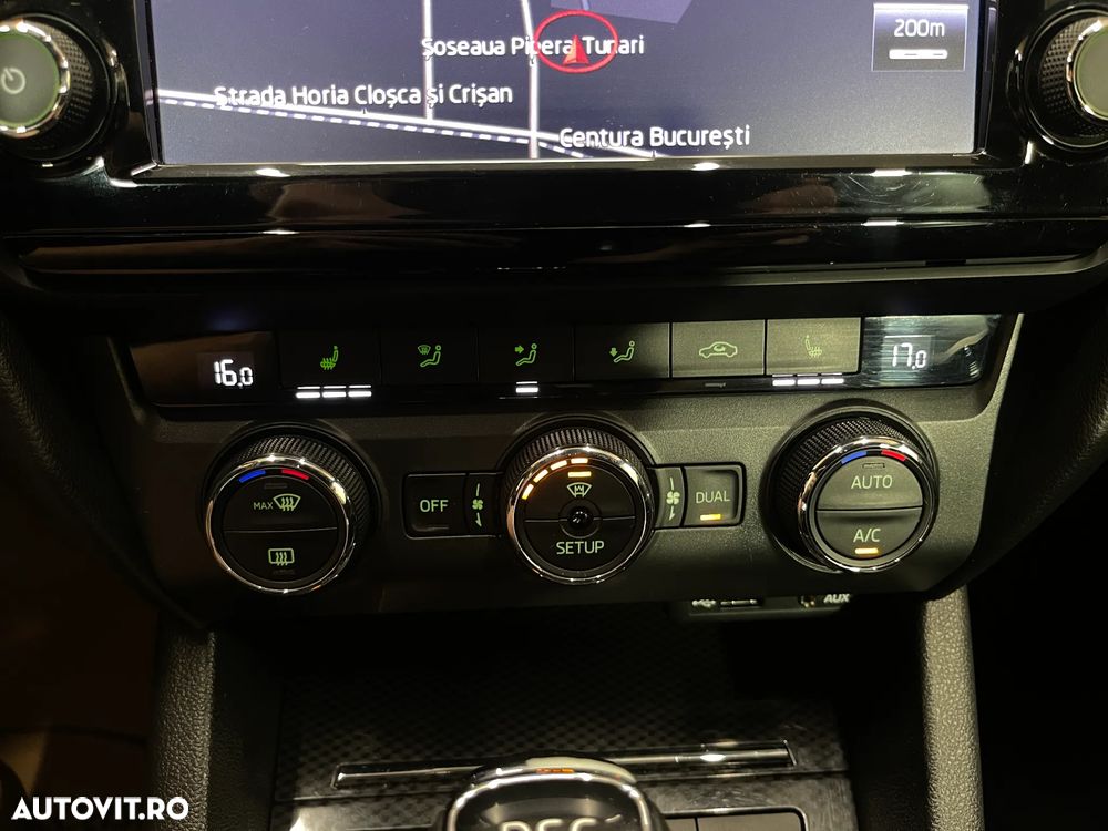 Skoda Octavia 2.0 TDI DSG RS - 21