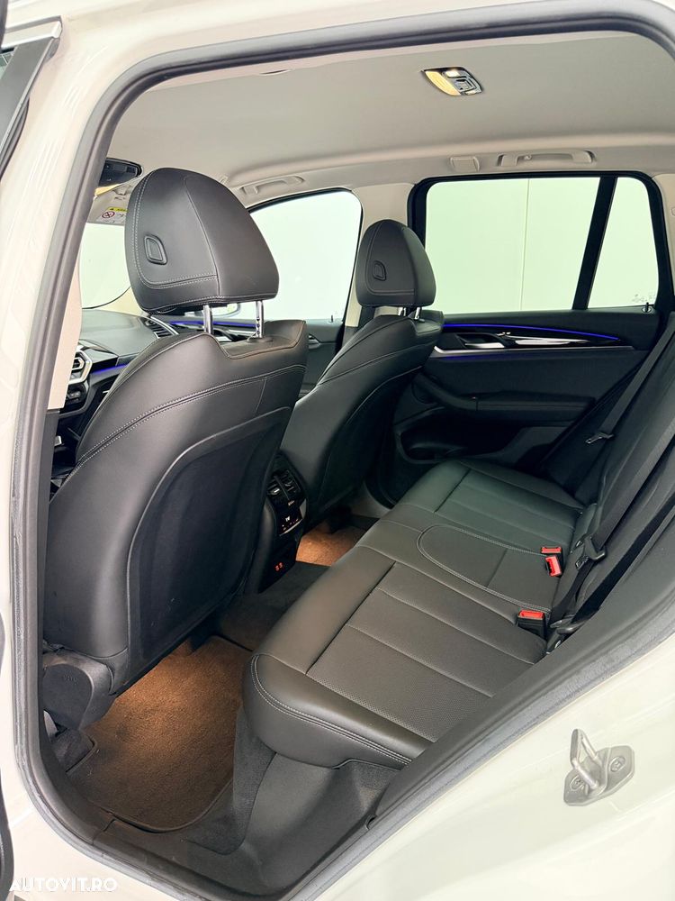 BMW X3 - 32