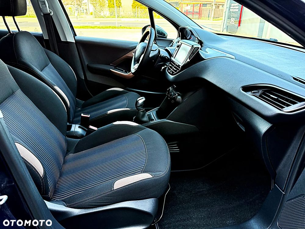 Peugeot 208 e-HDi 92 Stop&Start Style - 22