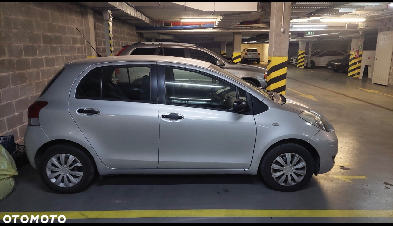 Toyota Yaris - 6