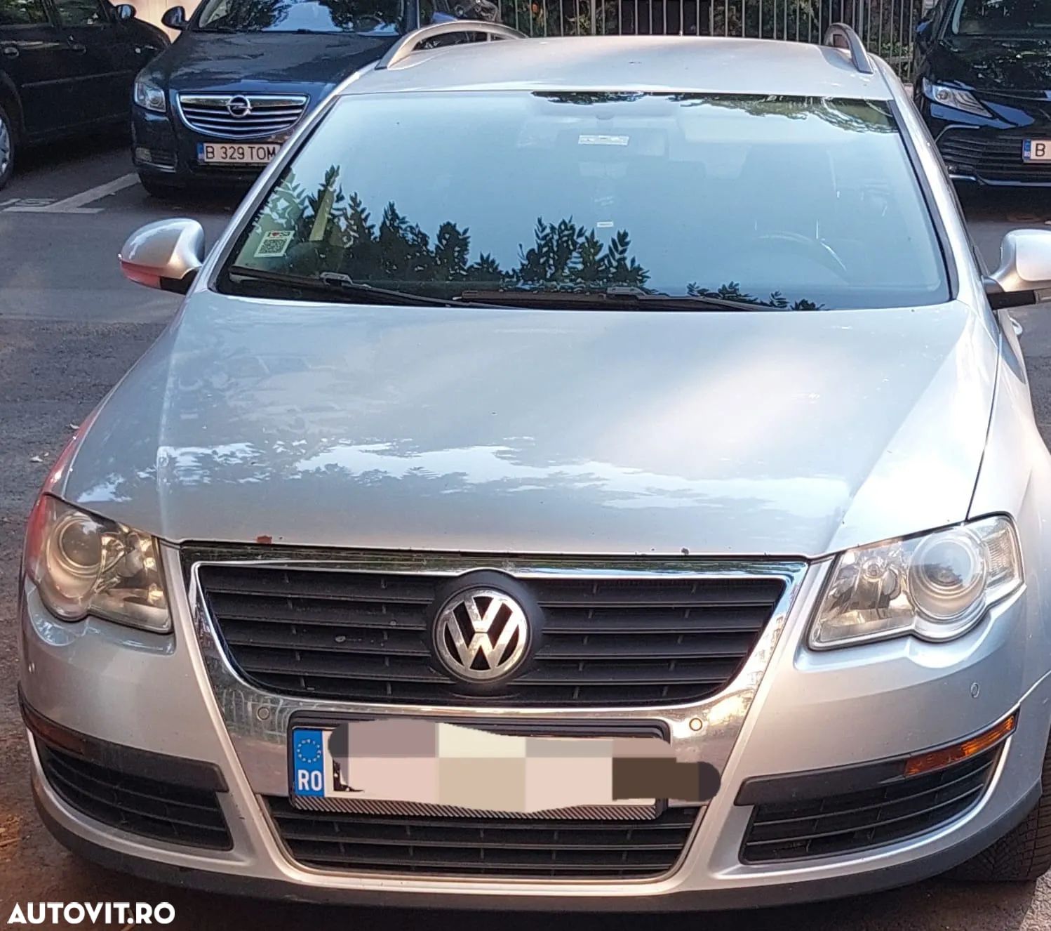 Volkswagen Passat - 1