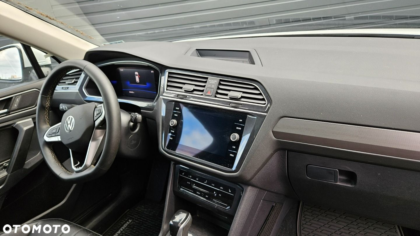 Volkswagen Tiguan - 37